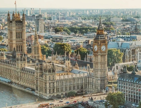 英本申请｜2025高考倒计时！凭借高考成绩可直接申请英国院校啦！